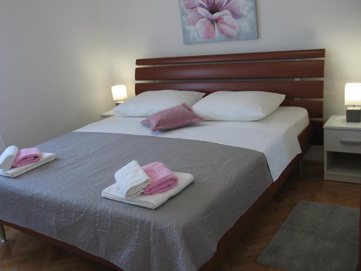 Apartmani Kunteja Паг Екстер'єр фото