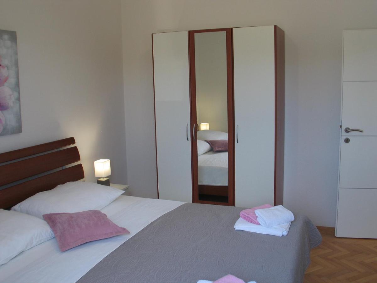 Apartmani Kunteja Паг Екстер'єр фото