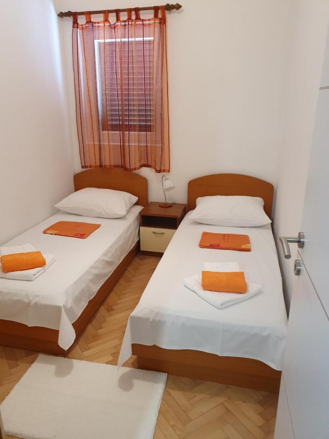 Apartmani Kunteja Паг Екстер'єр фото